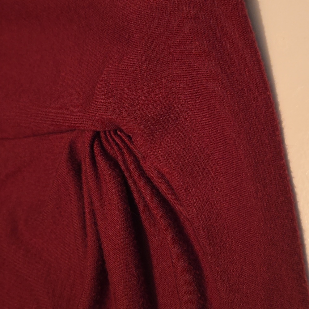 Lands End Maroon pullover M longsleeve - Picture 5 of 5